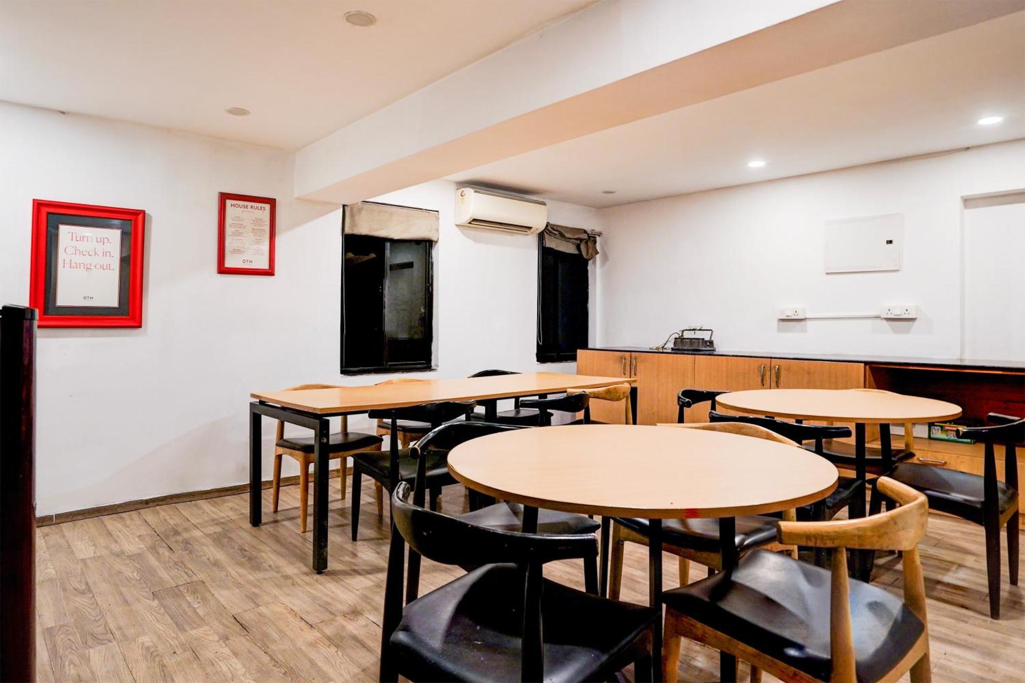 Super Townhouse Nagpur Railway Station Hotell Exteriör bild