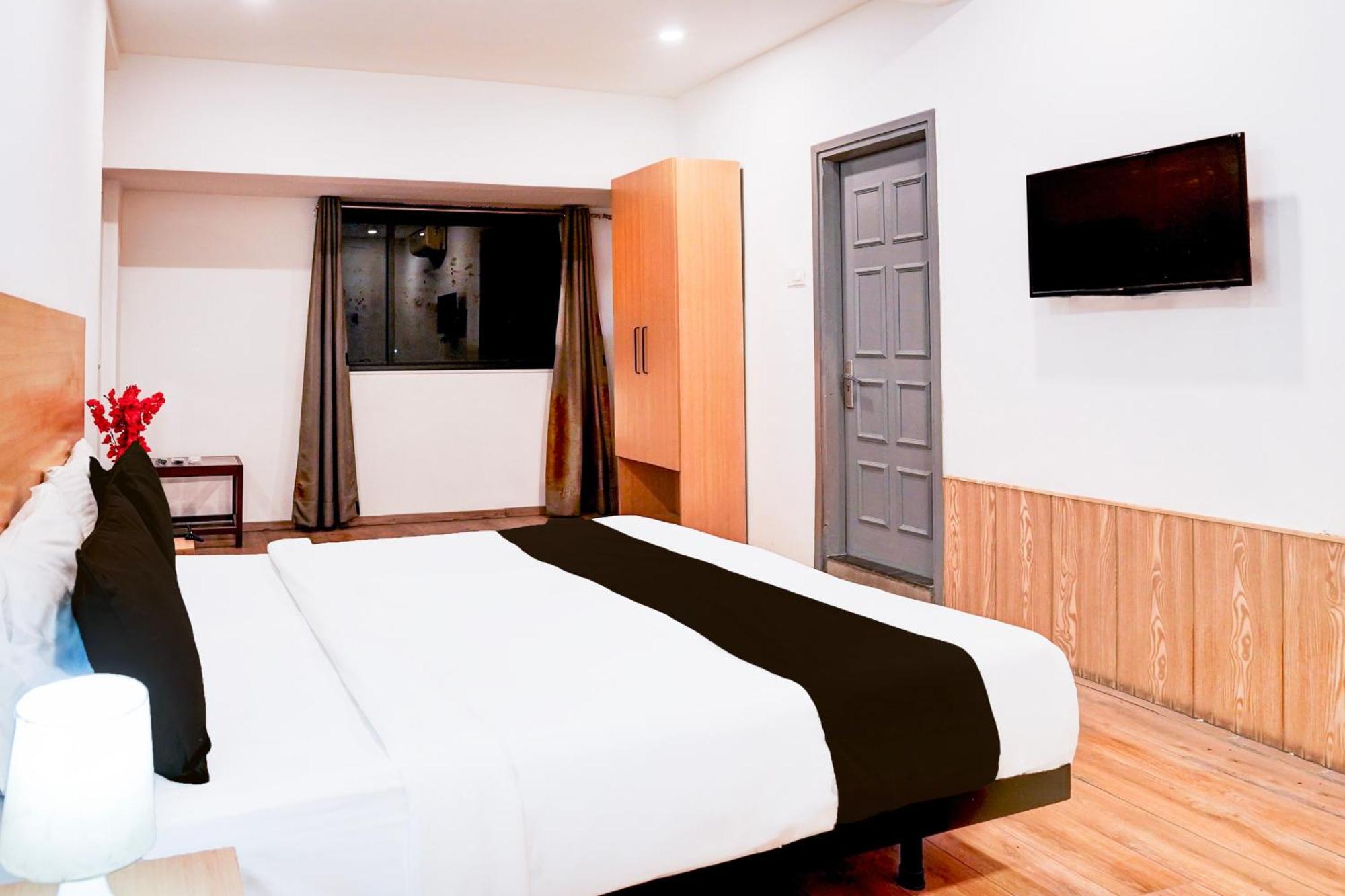Super Townhouse Nagpur Railway Station Hotell Exteriör bild