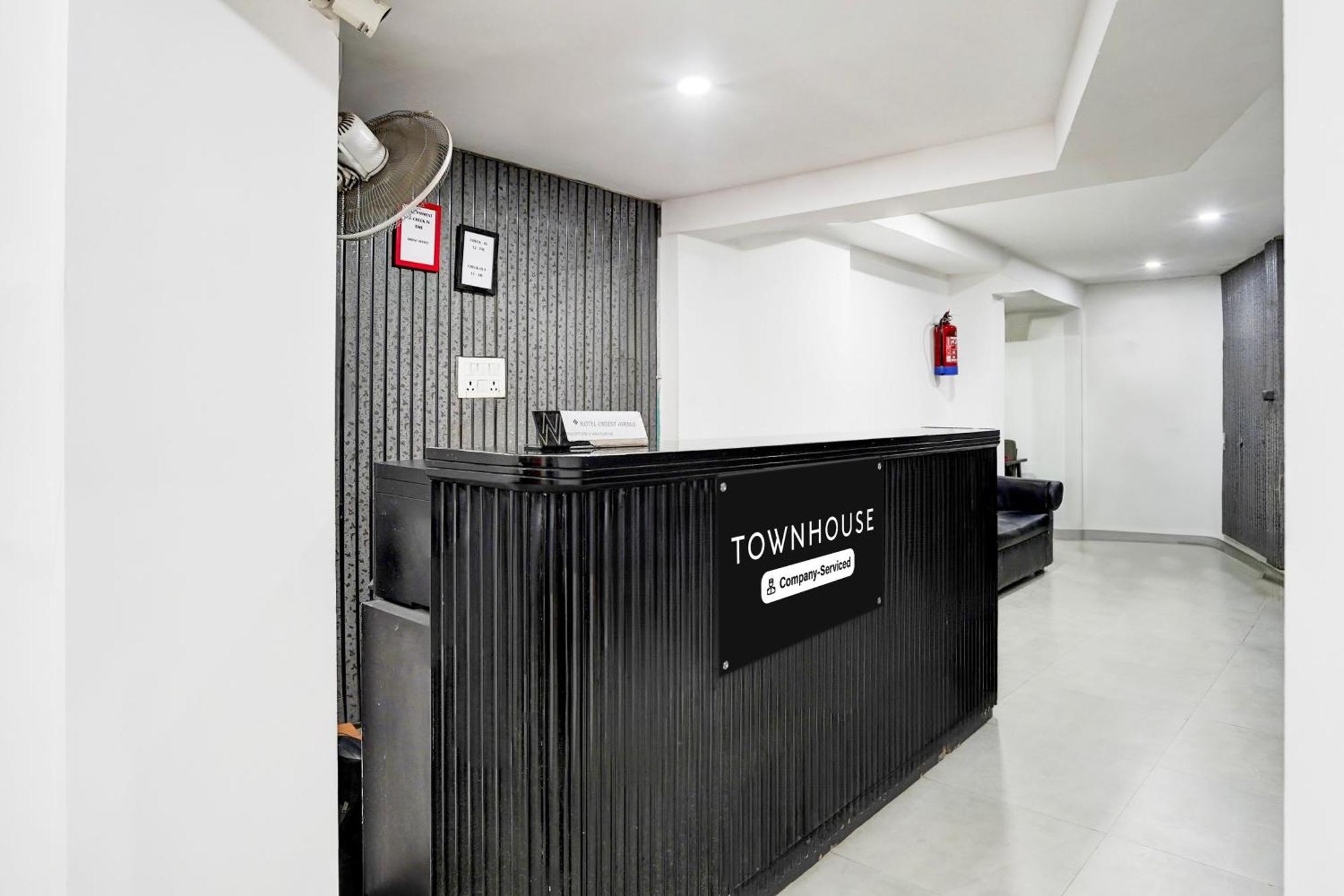 Super Townhouse Nagpur Railway Station Hotell Exteriör bild
