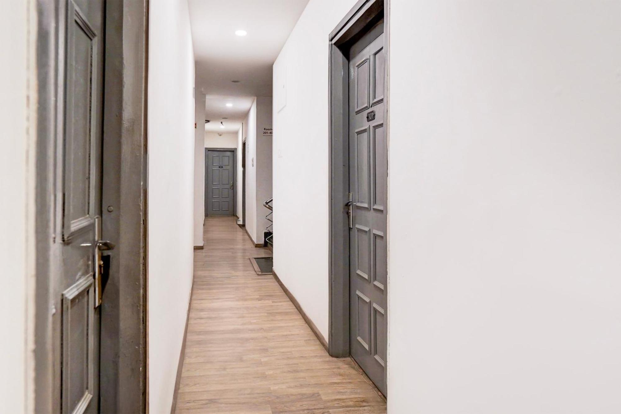 Super Townhouse Nagpur Railway Station Hotell Exteriör bild